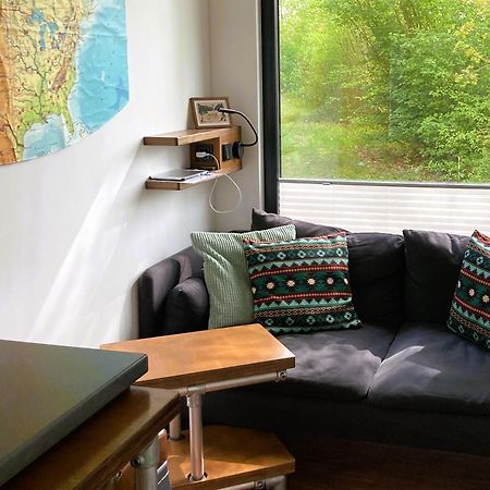 Tiny House Im Seecontainer Mit Parkplatz, Glasfaser, Netflix, Veranda Und Gehobener Ausstattung Coburg Eksteriør billede