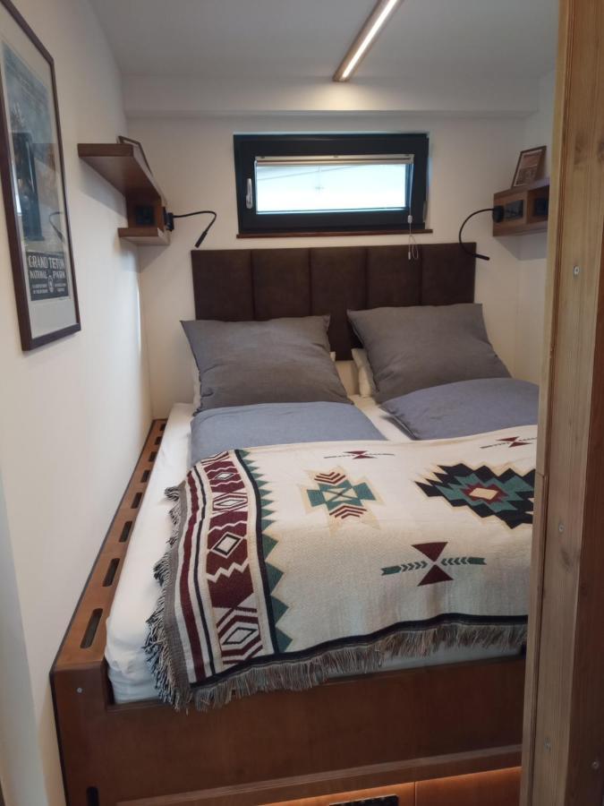 Tiny House Im Seecontainer Mit Parkplatz, Glasfaser, Netflix, Veranda Und Gehobener Ausstattung Coburg Eksteriør billede