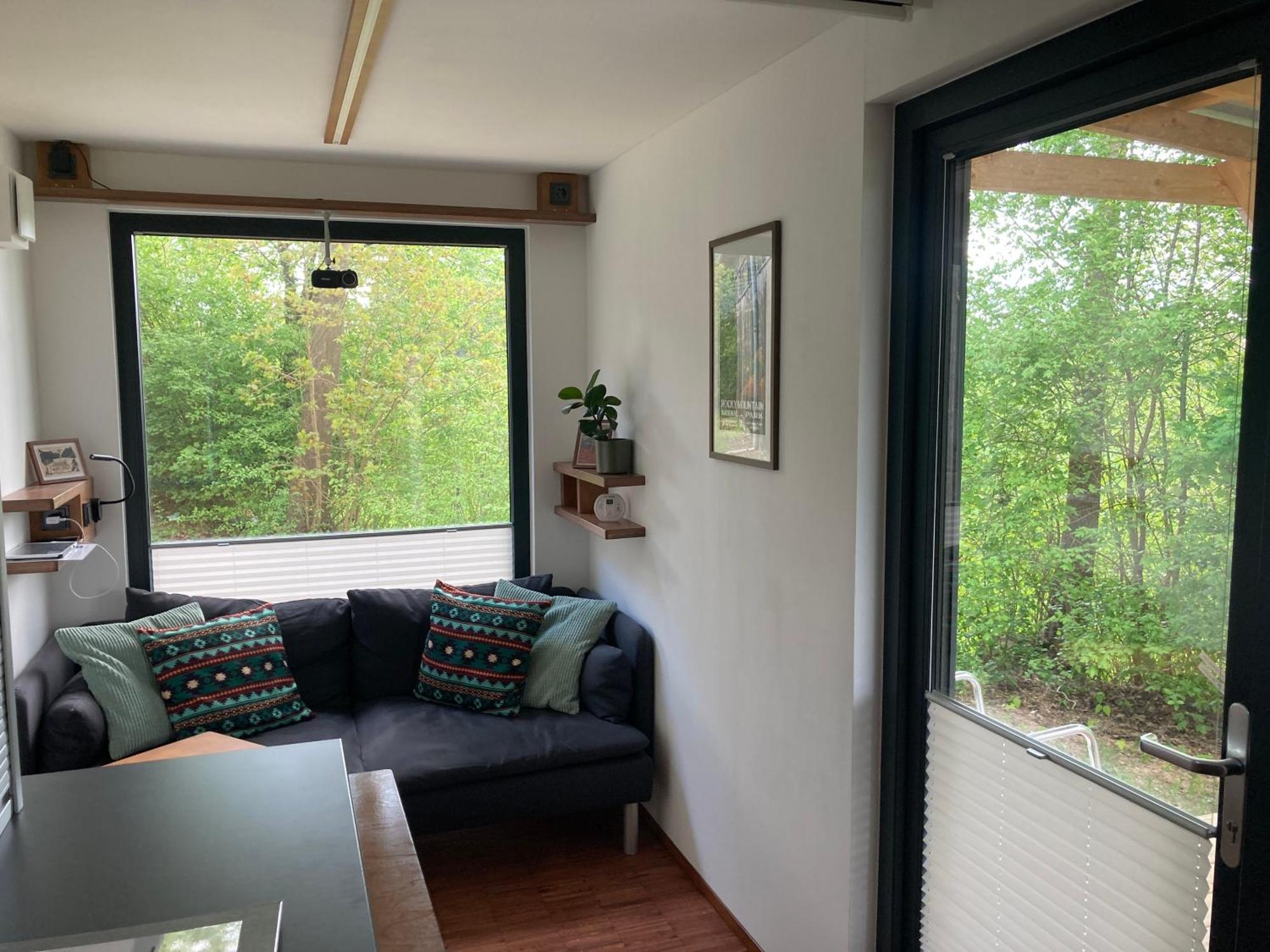 Tiny House Im Seecontainer Mit Parkplatz, Glasfaser, Netflix, Veranda Und Gehobener Ausstattung Coburg Eksteriør billede